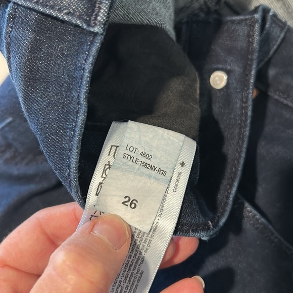 Second Yoga Jeans Dark Wash Skinny Fit 29" INSEAM Size 26 - Picture 11 of 12